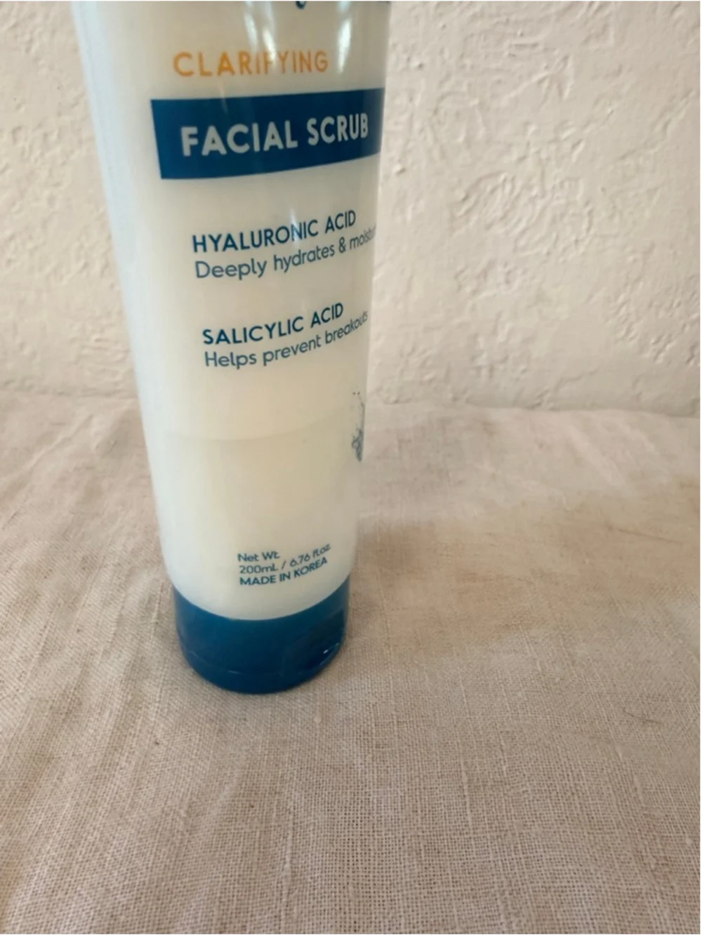 NWT Envy Hyaluronic Acid & Salicylic Acid Clarifying Facial Scrub